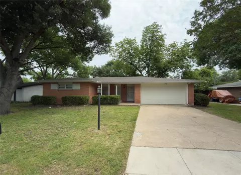 2008 Bradford Dr, Arlington, TX 76010