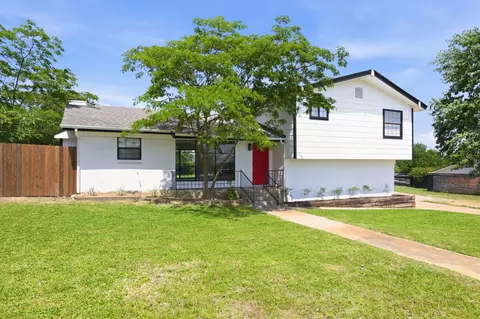 333 Arrowhead St, Fort Worth, TX 76108