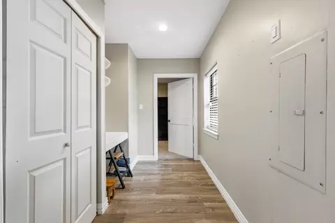 Entry Way - 1810 Apache Trl, Mesquite, TX 75149 photo 3 of 3