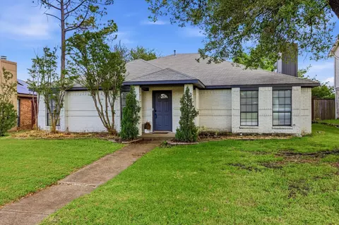 Exterior - 1810 Apache Trl, Mesquite, TX 75149 photo 2 of 7