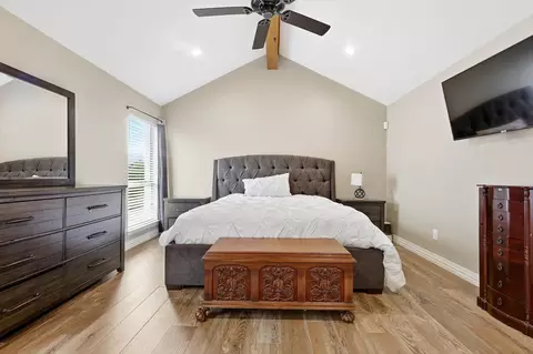Bedroom - 1810 Apache Trl, Mesquite, TX 75149 photo 2 of 5