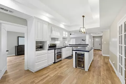 Kitchen - 1810 Apache Trl, Mesquite, TX 75149 photo 5 of 5