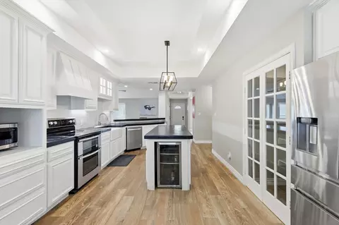 Kitchen - 1810 Apache Trl, Mesquite, TX 75149 photo 4 of 5