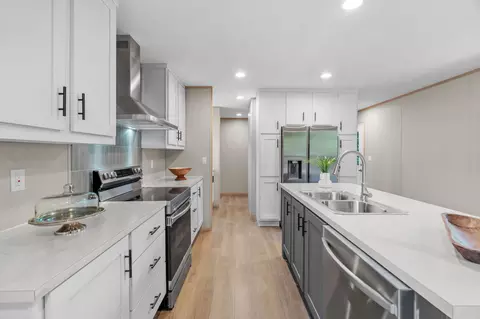 1121 Pawnee Trl, Granbury, TX 76048
