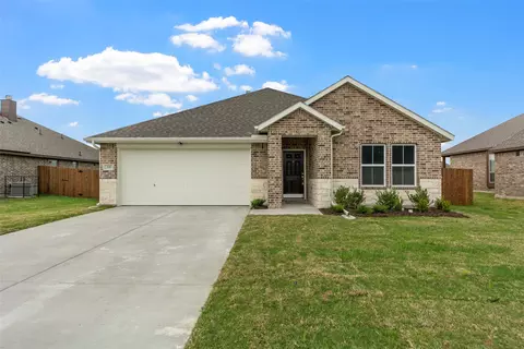 210 Pennington Rd, Royse City, TX 75189