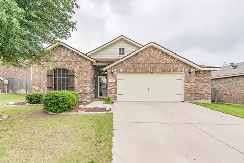 525 Foxcraft Dr, Fort Worth, TX 76131