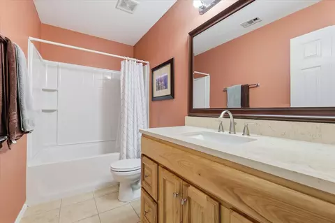 Bath - 3909 Cliffside Dr, Denton, TX 76208 photo 5 of 5
