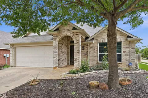 3909 Cliffside Dr, Denton, TX 76208