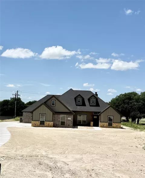 1045 Uplift Dr, Weatherford, TX 76087