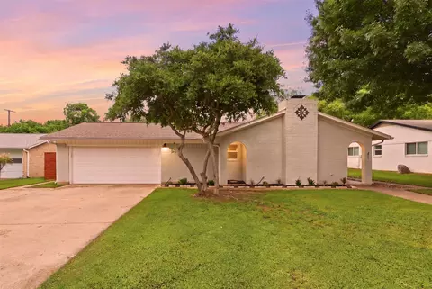 2011 Georgetown Dr, Denton, TX 76201