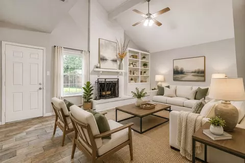 700 NW Barbara Ln, Burleson, TX 76028