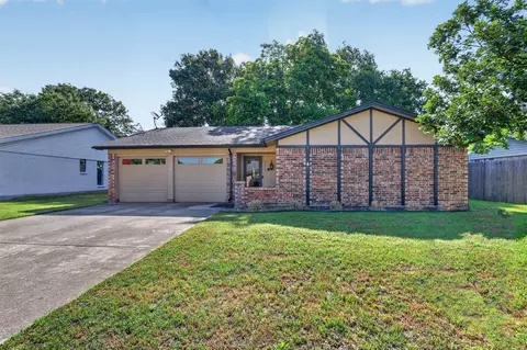 6616 Brookdale Dr, Watauga, TX 76148
