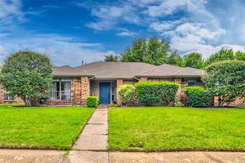 2002 Lansdown Dr, Carrollton, TX 75010