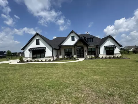 130 Meadow Ln, Gunter, TX 75058