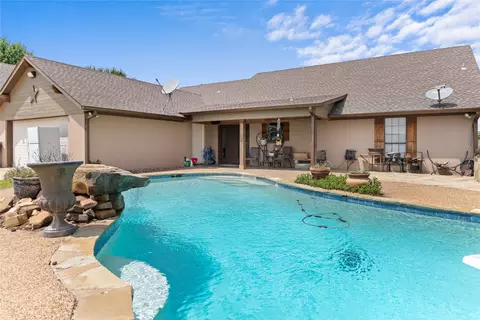 163 County Road 3106, Campbell, TX 75422