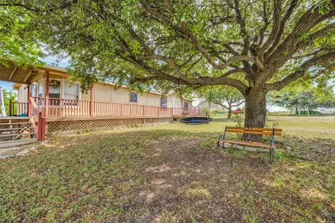 843 County Road 4900, Trenton, TX 75490