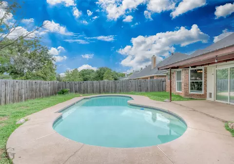 2209 Woodbridge St, Bossier City, LA 71111