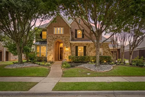 1005 High Hawk Trl, Euless, TX 76039