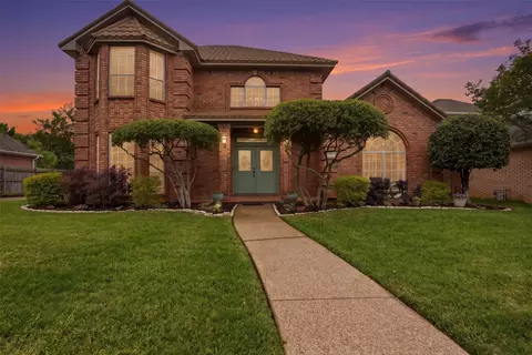 6706 Nantucket Ln, Arlington, TX 76001