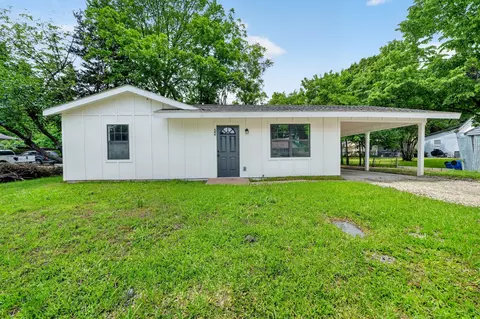 506 S Dallas St, Kaufman, TX 75142