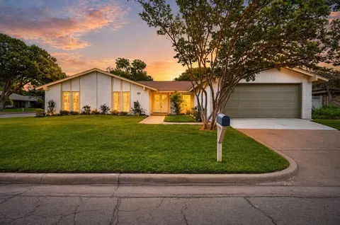 15745 Havenrock Cir, Dallas, TX 75248