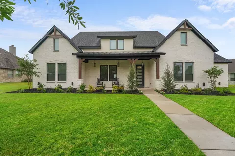 1018 Devonshire Dr N, Forney, TX 75126