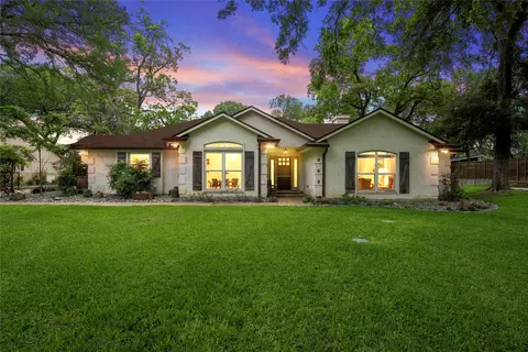 262 Brazos Point Dr, Waco, TX 76705