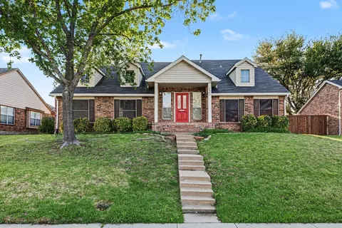 2080 Briarcliff Rd, Lewisville, TX 75067