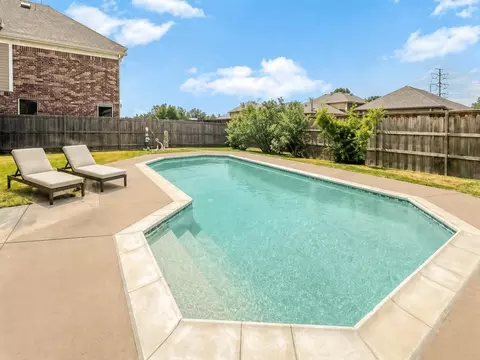 6951 Sea Harbor Dr, Grand Prairie, TX 75054