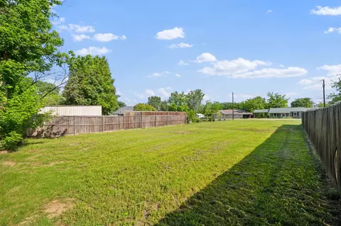 405 E Maple St, Celina, TX 75009 photo 4