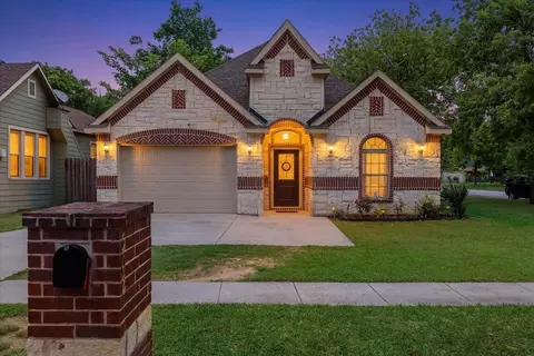 502 Ritchey St, Gainesville, TX 76240