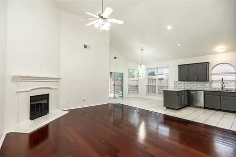 9901 Bend Ct, Fort Worth, TX 76177
