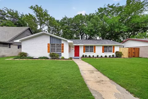 2507 Foxcroft Cir, Denton, TX 76209