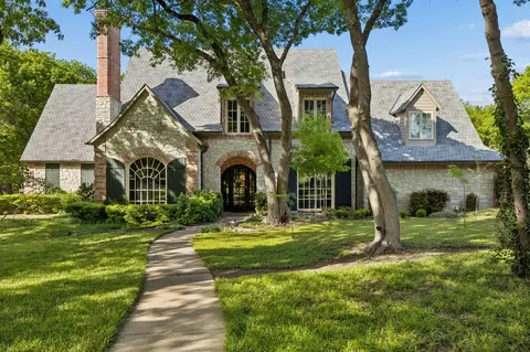 1 Woody Crest Cir, Fairview, TX 75069