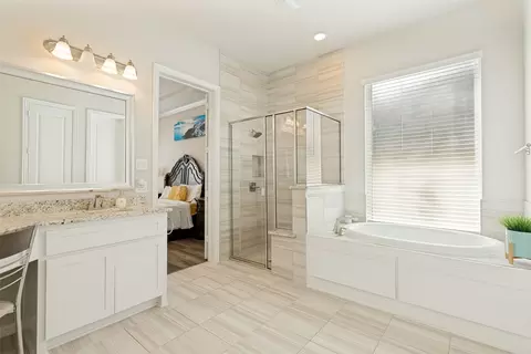 Bath - 2809 River Bend Pl, Celina, TX 75009 photo 2 of 5