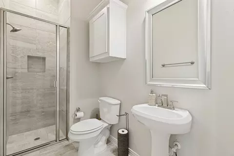Bath - 2809 River Bend Pl, Celina, TX 75009 photo 3 of 5