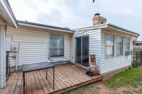 Exterior - 1702 Chachalaca Ln, Abilene, TX 79605 photo 2 of 6