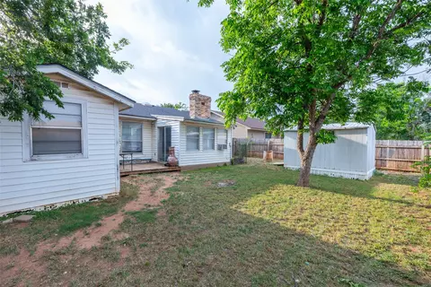 Exterior - 1702 Chachalaca Ln, Abilene, TX 79605 photo 3 of 6