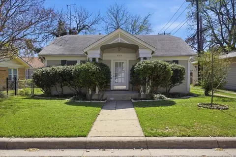 3105 W Devitt St, Fort Worth, TX 76109