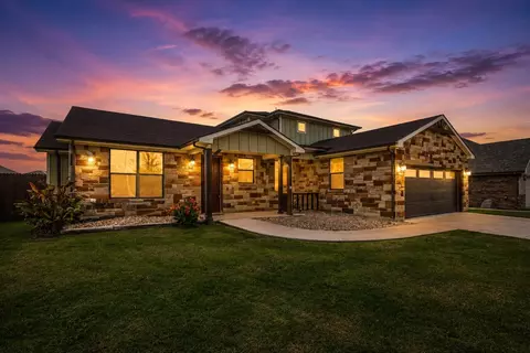 130 Elk Cv, Stephenville, TX 76401