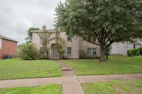 750 Lowe Dr, Cedar Hill, TX 75104
