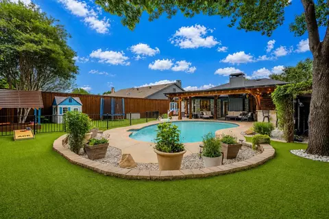 1213 Nelson Pl, Burleson, TX 76028