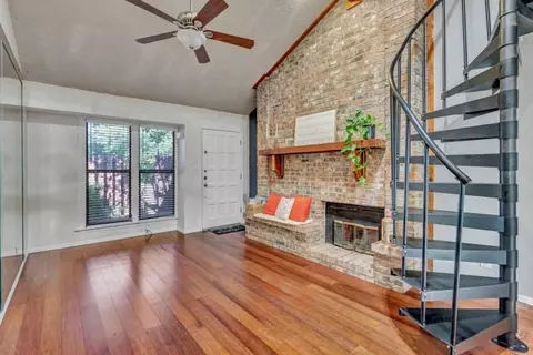 2503 Shady Ridge Dr, Bedford, TX 76021