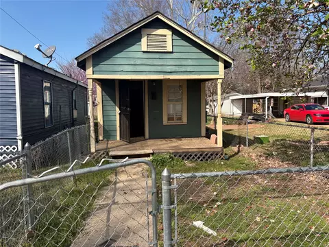 607 Kelly St, Bossier City, LA 71111