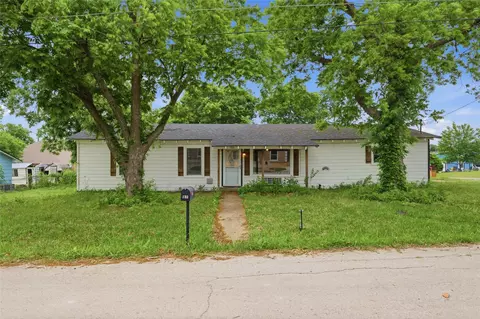 723 Clements Ave, Van Alstyne, TX 75495