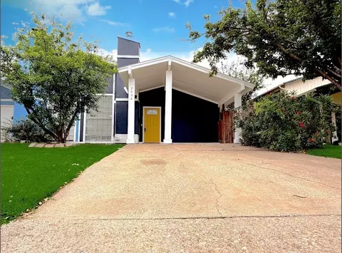 2636 Nina Cir, Grand Prairie, TX 75052