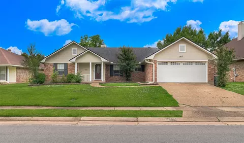 464 Mayfair Ct, Bossier City, LA 71111