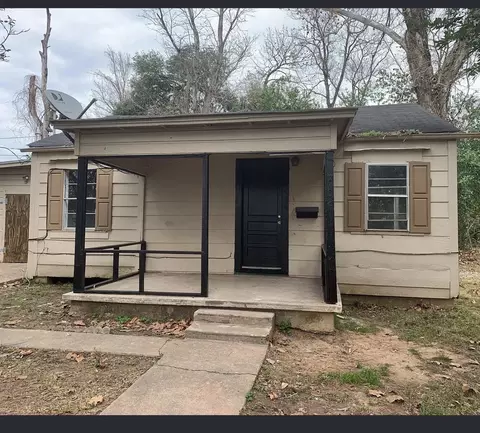 1902 Traffic St, Bossier City, LA 71111
