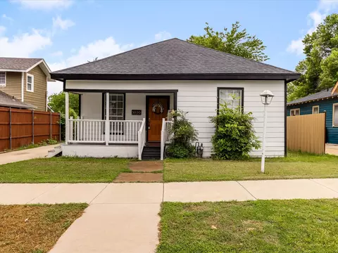 3020 Purington Ave, Fort Worth, TX 76103