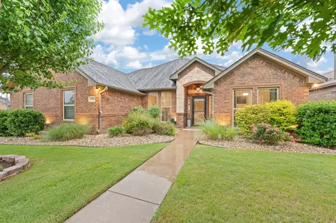 1623 Hawthorne St, Cleburne, TX 76033